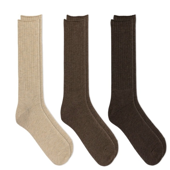 Chaps Classic Dress Ribbed Crew Socks 3-Pair Pack - Picture 3 of 5